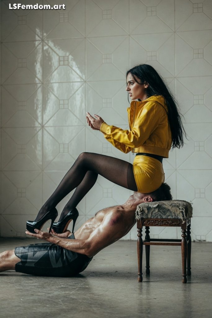 Collection #1 Queening Full Weight Facesitting on Human Chair Slave Femdom 3D With Photorealism Art
